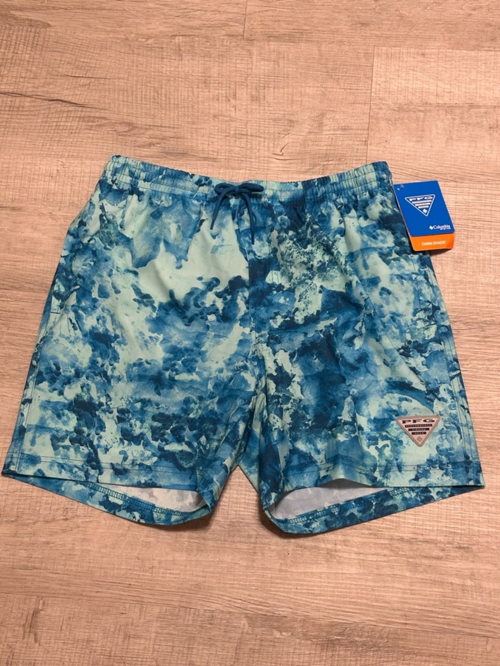 Columbia Rambler Men’s Teal and Aqua Swim Trunks size small